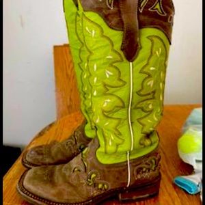 Brand new lacy boots! Wore once.